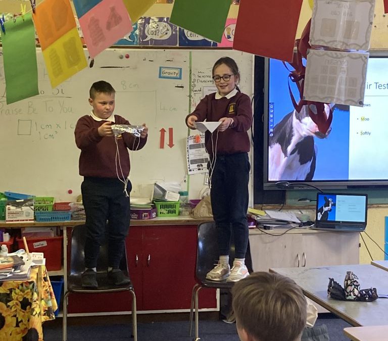 Parachutes in 4th