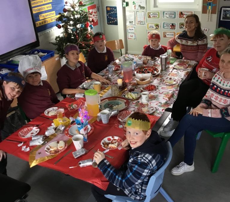 The children and staff prepared and enjoyed Christmas Brunch.
